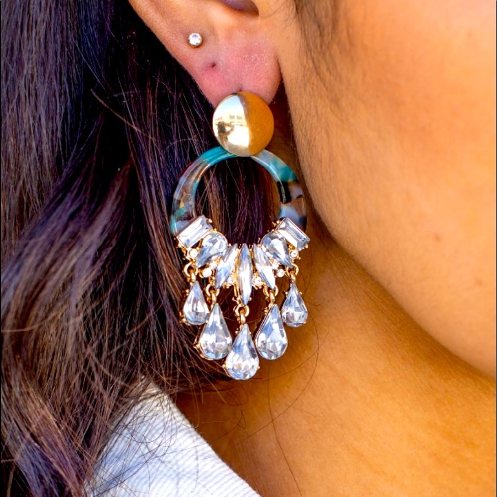 TURQUOISE ROUND RESIN POST EARRINGS W/ RHINESTONES